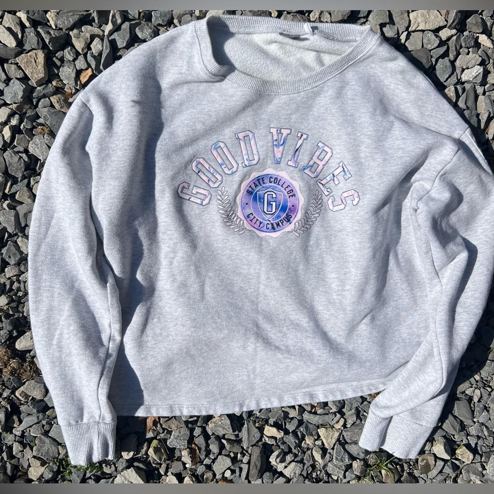 good vibes state college city campus sweatshirt size medium